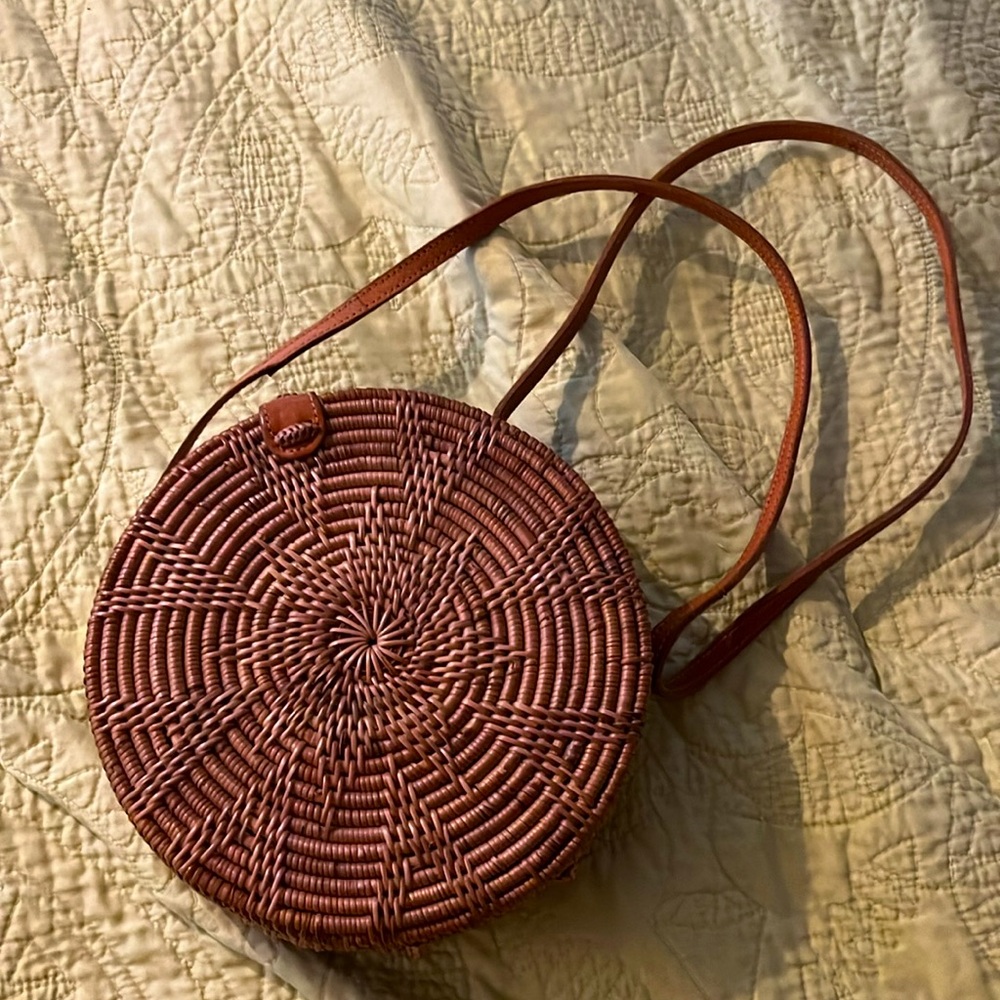 Woven rattan purse